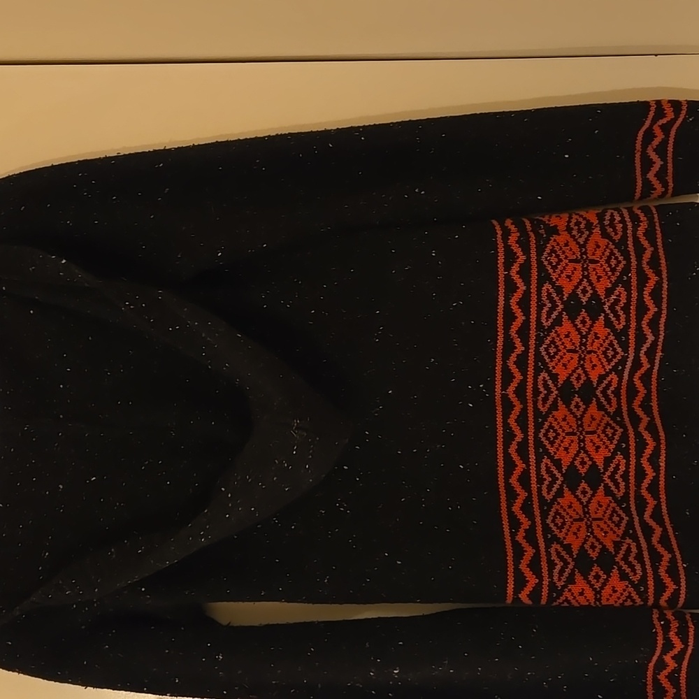 Sweater - Picture 4 of 4